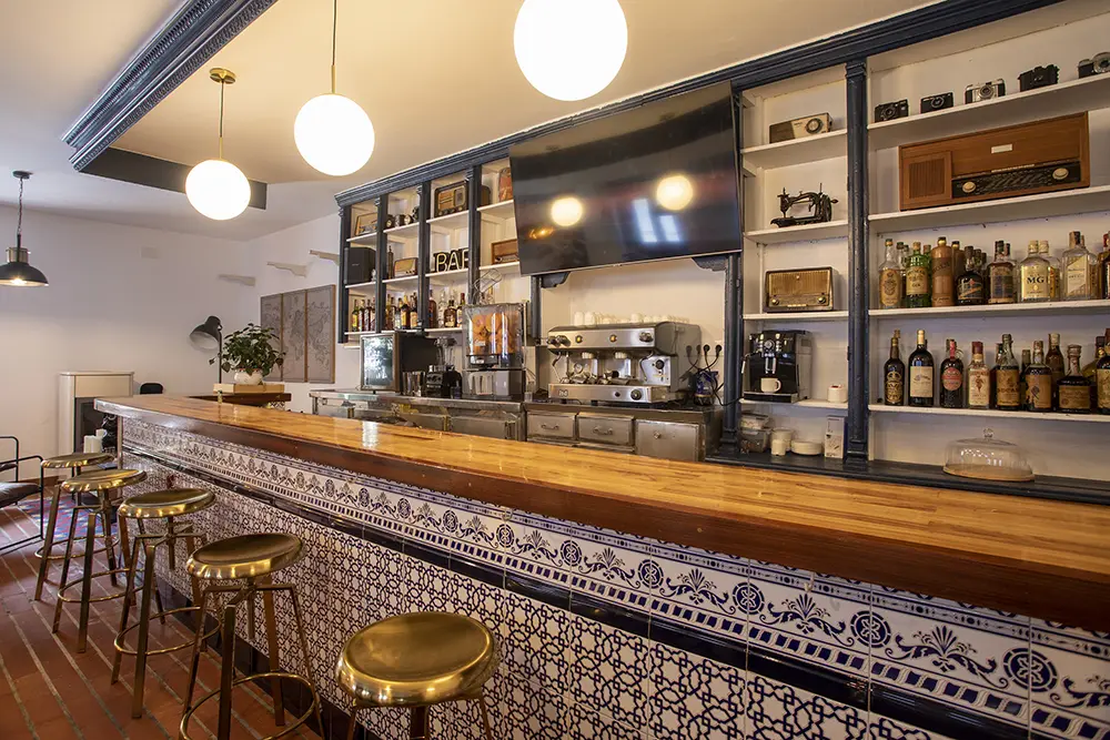 Tv Bar Bruma junto al Río Cares en Niserias Asturias